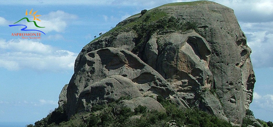 Percorso naturalistico guidato a cura dall&#039;Ente Parco Nazionale dell&#039;Aspromonte per ammirare i tesori del paesaggio